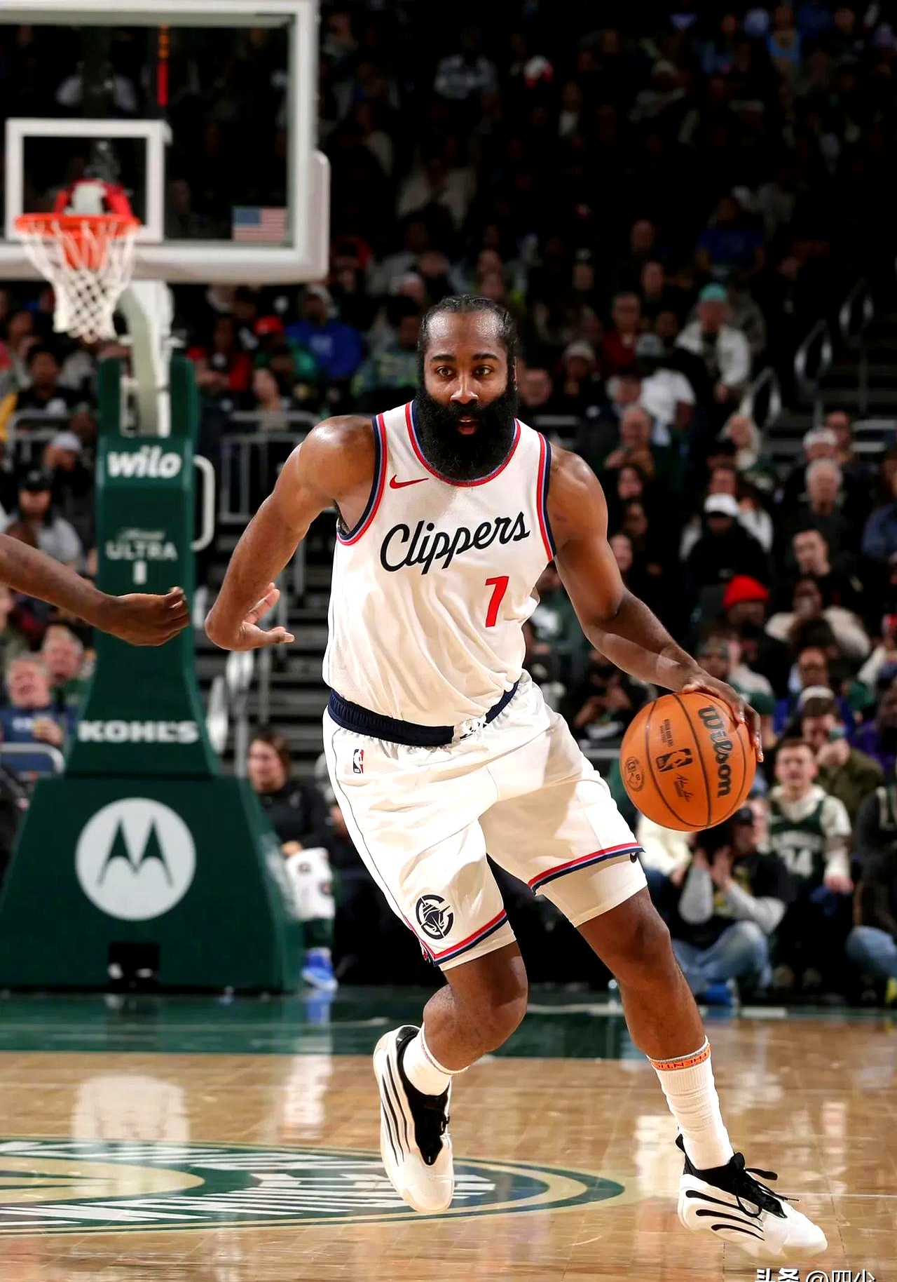 快船大胜马刺，拿下五连胜追赶西部前列