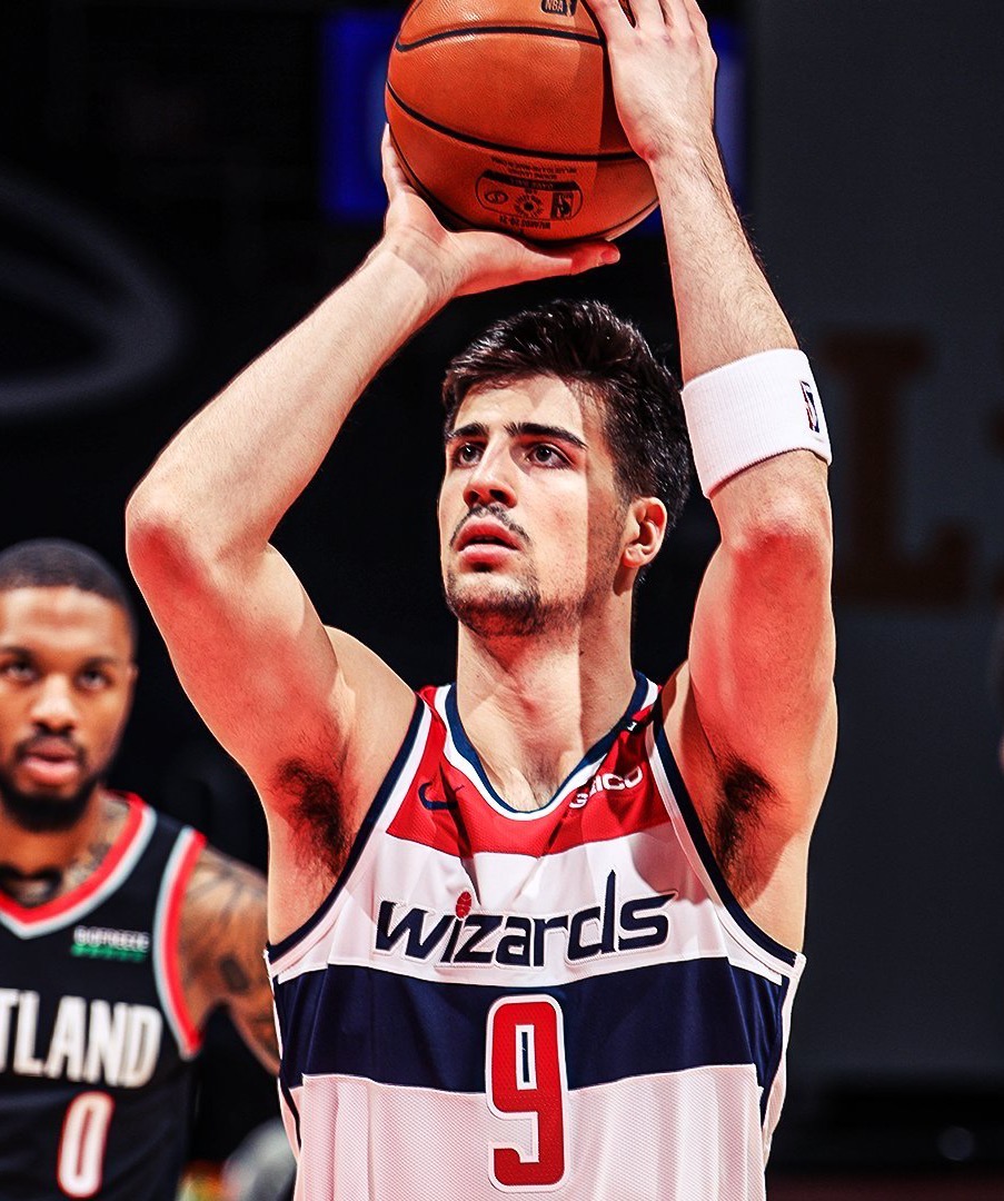 尼克斯击败开拓者，诺兰斯致胜三分！