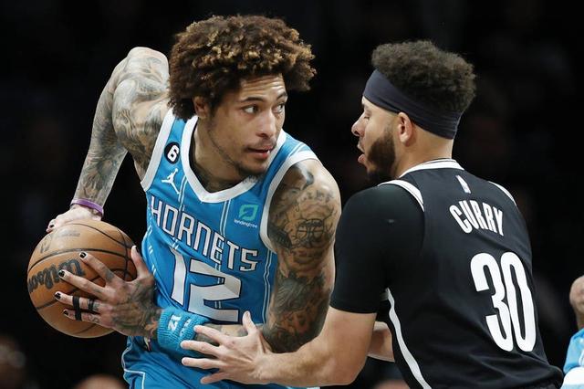 勇士逆转独行侠，乌布雷表现出色