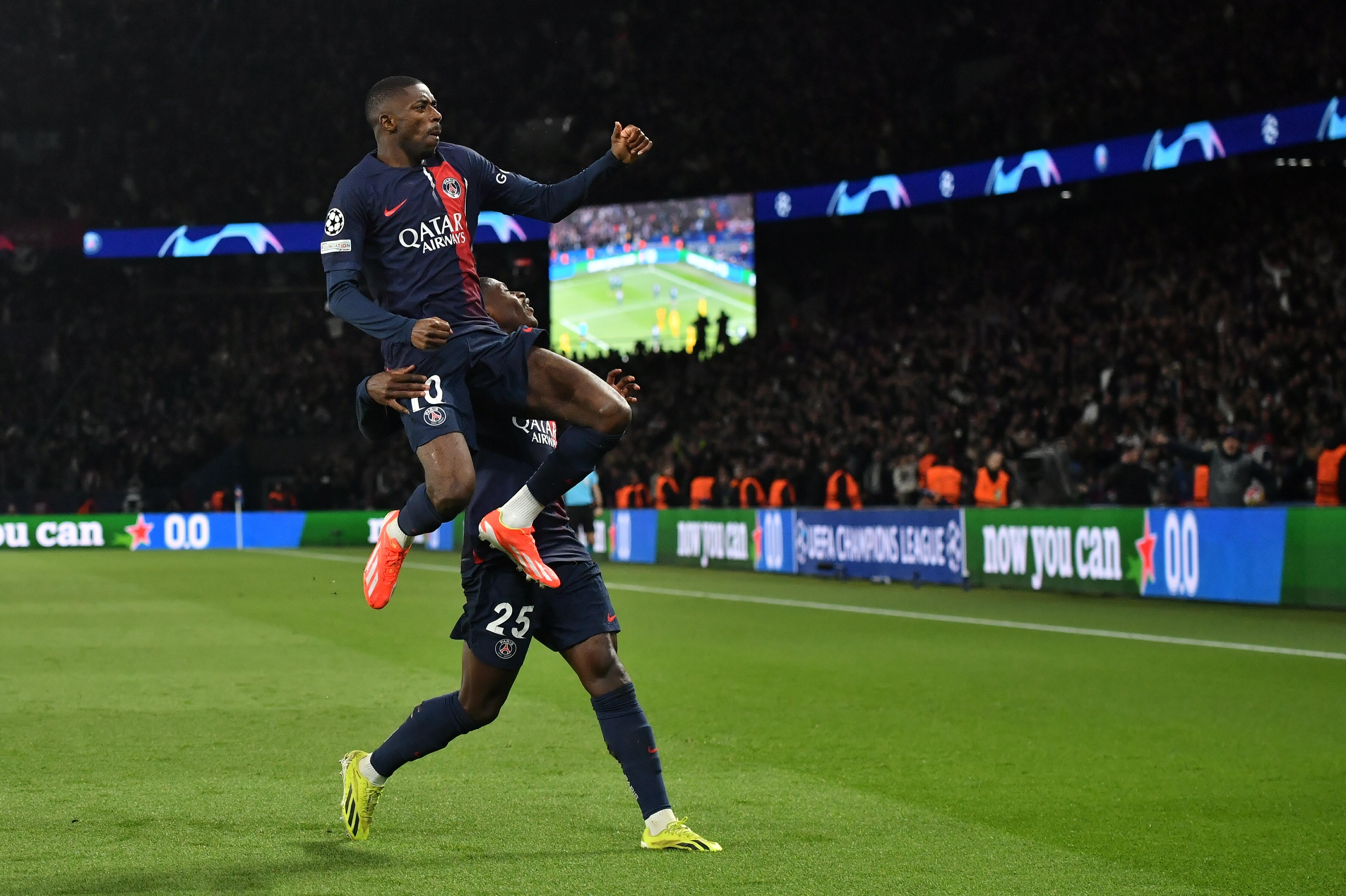 巴黎圣日耳曼主场3-0击败圣埃蒂安，豪取法甲冠军的简单介绍