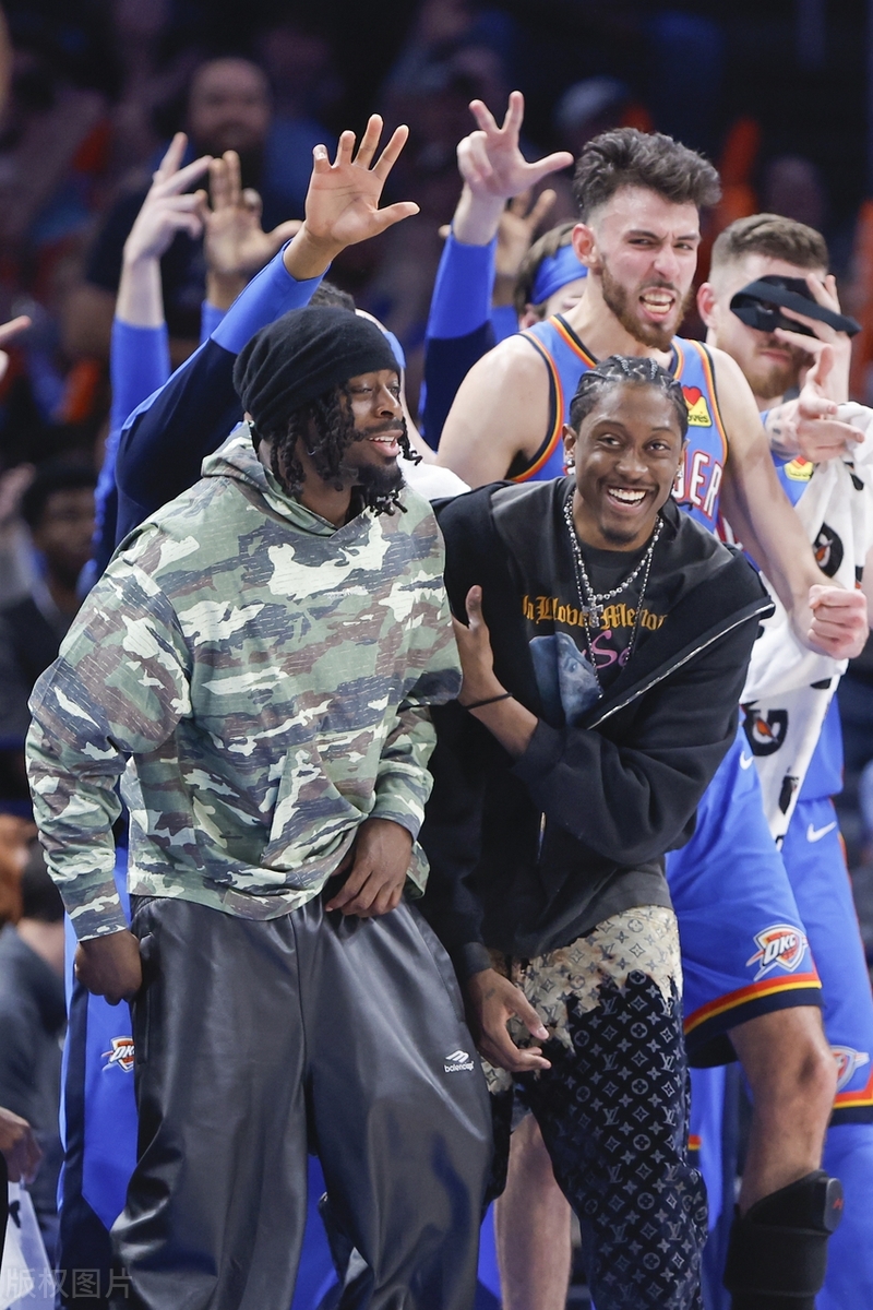 雷霆主场胜过骑士迎来胜利