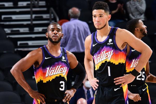 快船逆转公牛，乔治砍下29+9