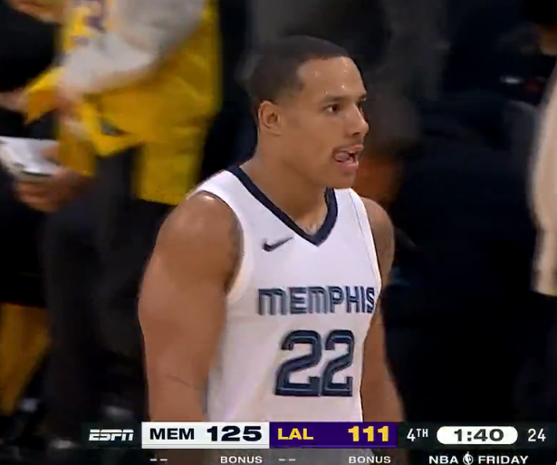 DB game-灰熊遭遇湖人惨败，无法挽回