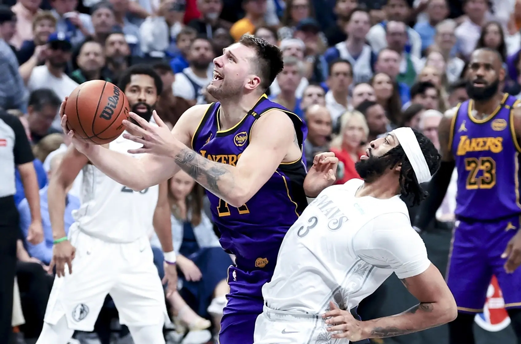 多宝彩票-湖人客场击败奇才，继续保持领先